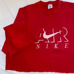 Nike embroider crew neck - semi cropped